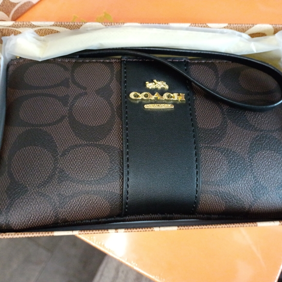 Coach Accessories - Coach Signature Brown and Black Wristlet